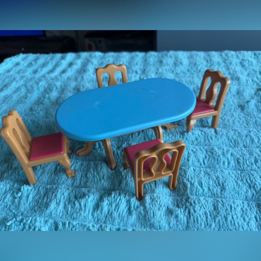 Vintage Little Tikes playhouse dining room table and 4 chairs.